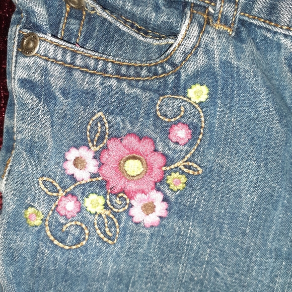3/$15 Carter's Jeans with Flower Pockets - Picture 10 of 10